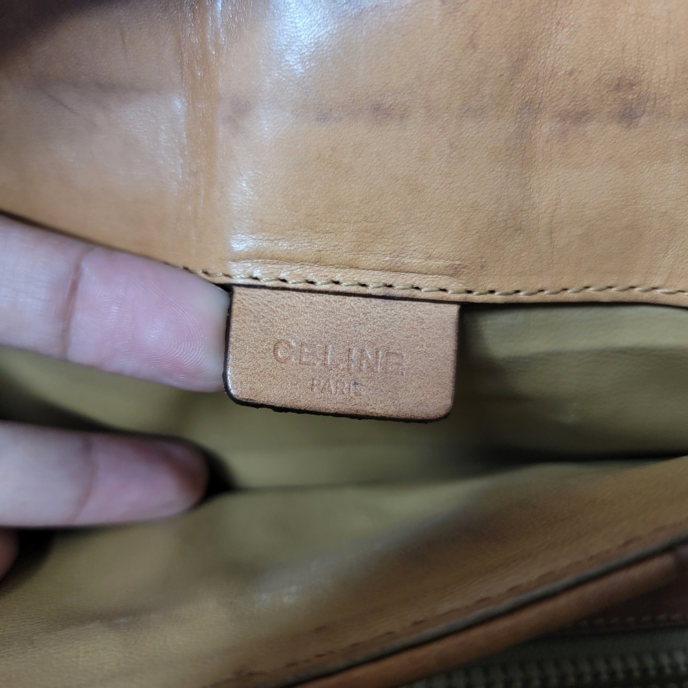 Final✅️ Authentic Celine Brown Monogram Clutch Bag - Picture 14 of 16